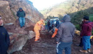 Áncash: vía Huaraz - Casma afectada por derrumbe a causa de lluvias