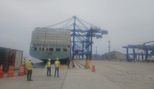 Chancay da la bienvenida a su primer buque portacontenedores, Yantian