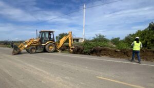 MTC Provías Nacional atiende emergencia por desborde del río Tumbes en el sector Puente El Piojo Corrales