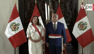 César Sandoval Pozo es designado nuevo ministro de Transportes tras el nombramiento de Raúl Pérez Reyes en el MEF