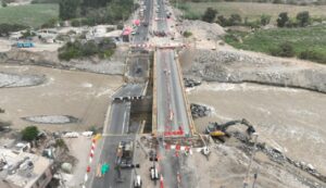 Ministro Sandoval anuncia que la próxima semana se iniciará la demolición del colapsado puente Chancay