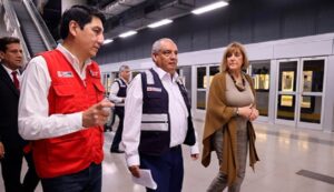 Ministro Sandoval informa que más de 20 millones de pasajeros se movilizaron gratuitamente en la Línea 2 del Metro de Lima