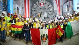 Ministro Sandoval supervisó llegada de tuneladora de la Línea 2 del Metro a la estación La Alborada en el Cercado