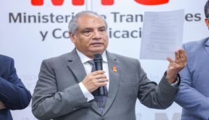 César Sandoval renunció al MTC Desde donde me toque servir a mí país, lo haré