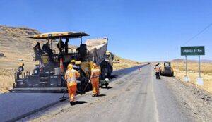 MTC acelera mejoramiento de vía Juliaca - Lampa en beneficio de 245 mil personas