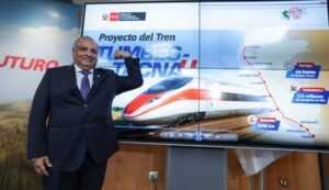 Ministro Sandoval anunció megaproyecto del tren rápido que unirá Tumbes y Tacna