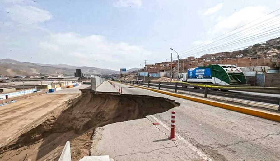 Colapso en la av. Gambetta Estas son las rutas alternativas para vehículos ligeros y de carga