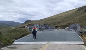Áncash MTC restablece el tránsito con nuevo puente modular en Collota