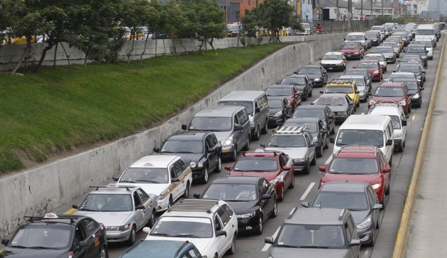 Ingenieros exigen soluciones técnicas al próximo gobierno ante crisis del trafico.