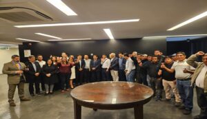 MTC promueve acuerdos para garantizar mantenimiento y mejoras en importante corredor vial de Huancavelica