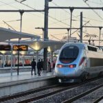 El primer tren de alta velocidad de África revoluciona el transporte al viajar a 320 km/h: costó más de 1.800 millones de dólares