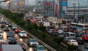 Tráfico en Lima cuesta USD 30.000 millones al año AAP plantea cuatro ejes para reformar el transporte