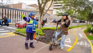 ATU refuerza etapa educativa sobre el carril bus bidireccional en la avenida Arequipa
