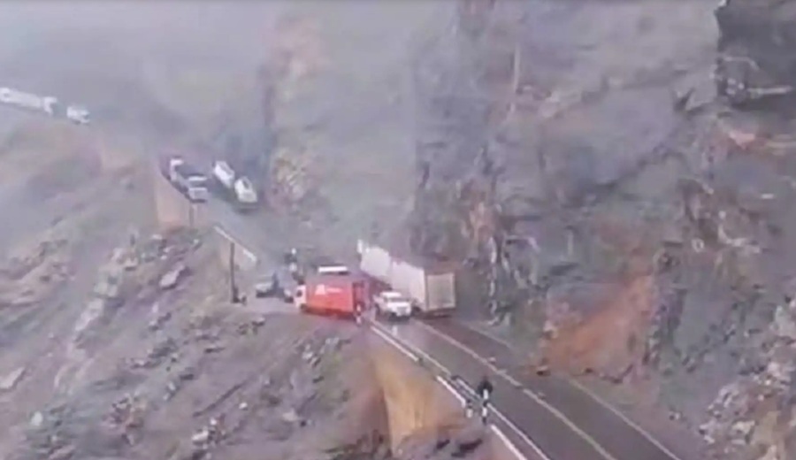 Arequipa el tránsito en la Panamericana Sur continúa restringido desde Atico hasta Ocoña