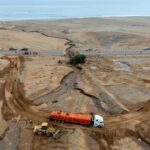 Habilitan pase provisional en la Costanera Sur tras huaico que dañó carretera entre Ilo y Tacna
