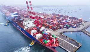 MTC y DP World Callao implementan corredor humanitario marítimo para garantizar el traslado de ayuda al Norte del país