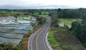 MTC y autoridades revisan proyectos para mejorar la conectividad en Rioja y Lamas