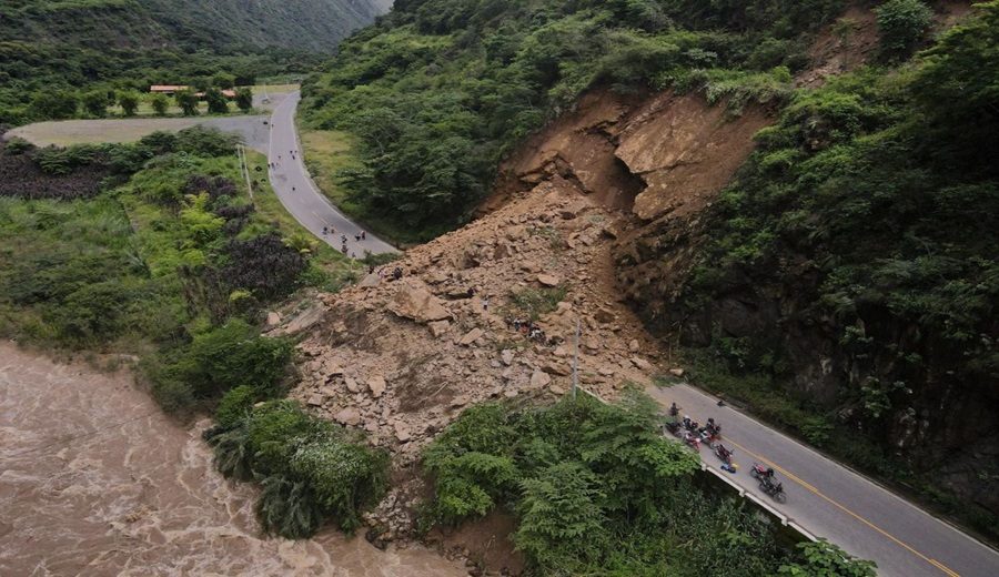 Amazonas deslizamientos obligan a suspender rehabilitación de la vía Fernando Belaunde