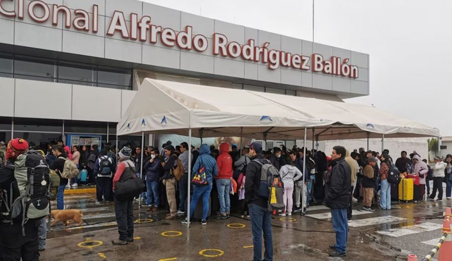 Arequipa Diez días de cancelaciones en el aeropuerto por mal clima y lluvias que afectan carreteras