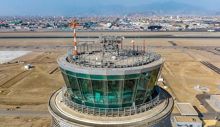 Avanza la implementación de sistemas aeronáuticos de la nueva torre de control del aeropuerto Jorge Chávez