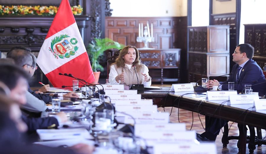 Boluarte destraba proyectos en Lambayeque y promete manos limpias en 2026