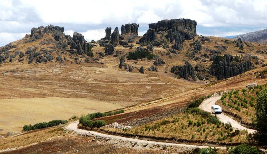 La conexión al centro arqueológico Cumbemayo, uno de los principales atractivos turísticos de Cajamarca, mejorará con las obras de asfaltado de carretera que ejecutará Provías Descentralizado.