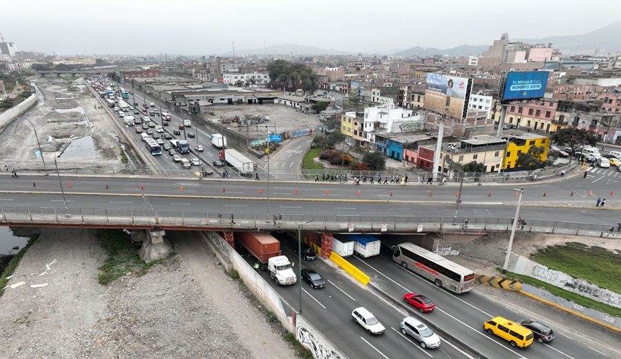 Cierre nocturno de la Vía Evitamiento por trabajos en el puente Ricardo Palma