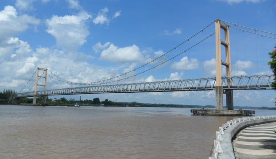 Cómo el colapso de un puente en Indonesia cambió las normas de seguridad vial en el país