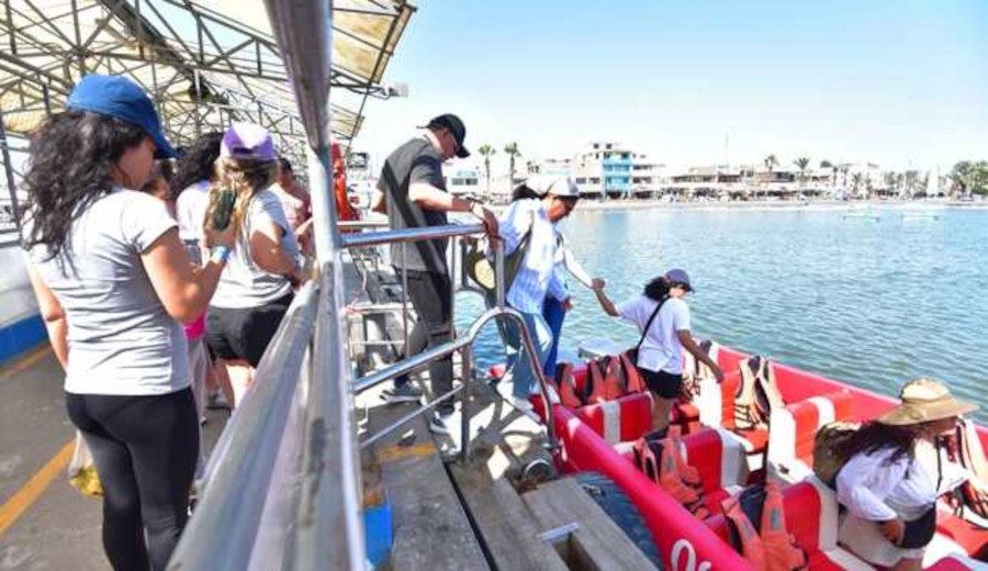Contrata embarcaciones formales para disfrutar de un paseo acuático seguro en Fiestas Patrias