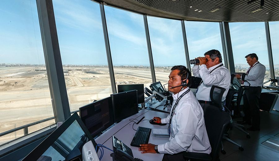 Controladores aéreos serán capacitados en Europa para operar dos pistas en simultáneo en el Jorge Chávez