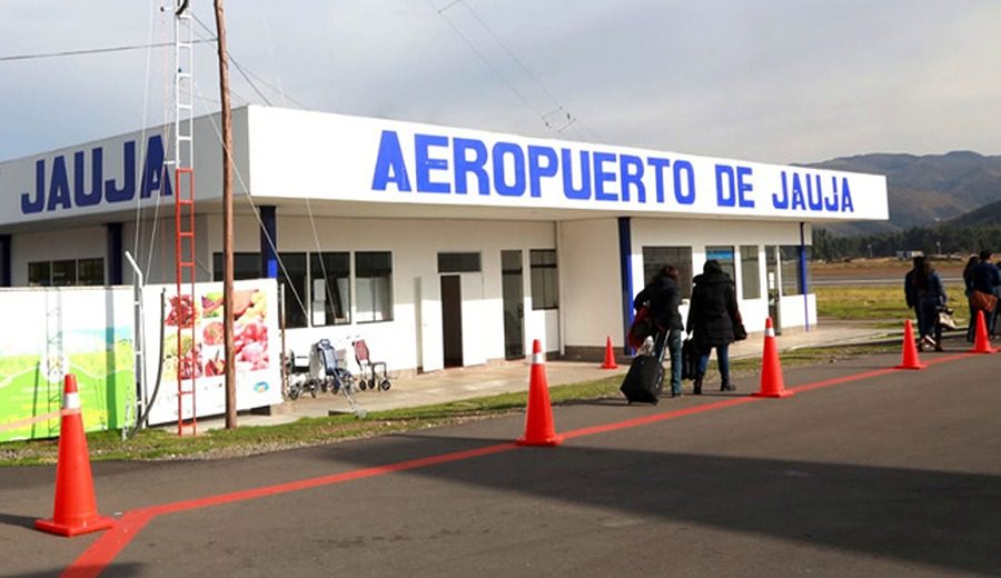 Corpac brinda mantenimiento a la pista de aterrizaje del aeropuerto de Jauja