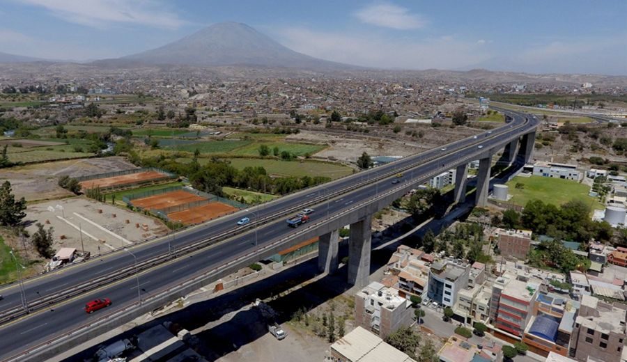 Gobierno solicita poderes legislativos para reactivar infraestructura