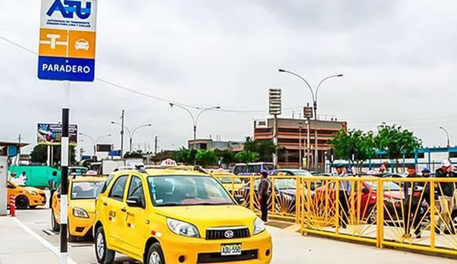 Jorge Chávez: Paradero de taxis autorizados en aeropuerto implementa ATU