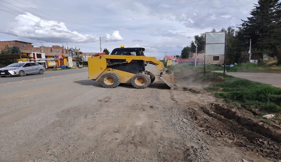 Junín MTC avanza recuperación de la transitabilidad en la margen izquierda de la Carretera Central