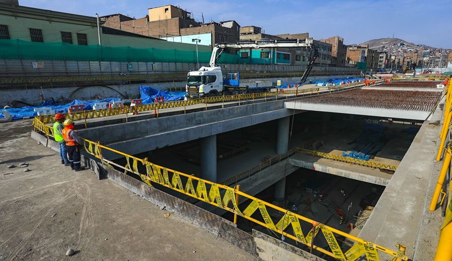 Línea 2: tuneladora Delia trabaja bajo tierra en La Victoria