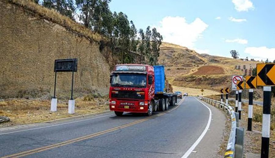 Luis Eduardo Cisneros: Adiós, Nueva Carretera Central