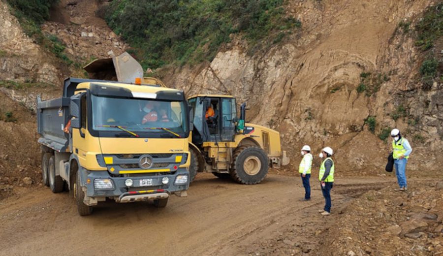 MTC brinda mantenimiento a la carretera Canchaque-Huancabamba en Piura