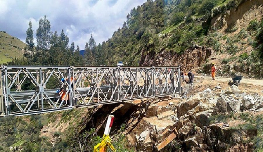 MTC continúa la instalación del puente Taclla en Apurímac