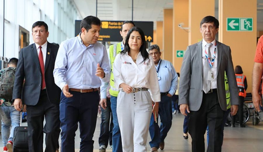 Ministra Lazarte supervisa operaciones en el Aeropuerto Internacional Jorge Chávez