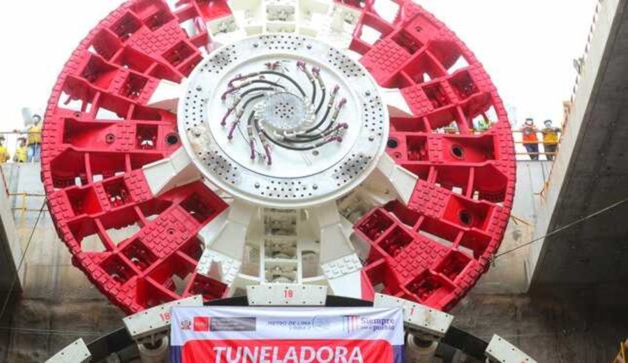 Ministro Silva supervisó montaje de la segunda tuneladora de la Línea 2 del Metro de Lima que excavará en el Callao