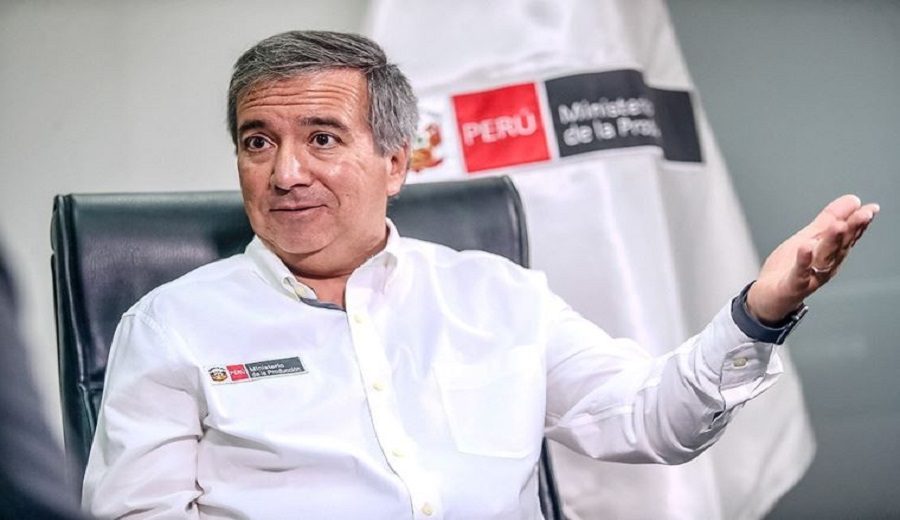 Ministro de Economía anuncia proyecto para unir por tren a la ciudad de Pucallpa con Lima