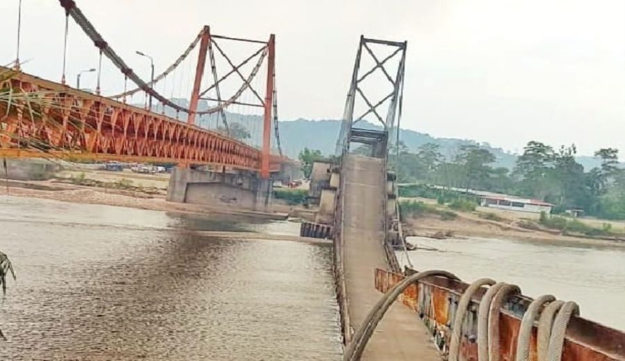 Técnicos de Provías Nacional iniciaron los trabajos de desmontaje del antiguo puente Aguaytía, ubicado en la región Ucayali, que colapsó hace una semana.