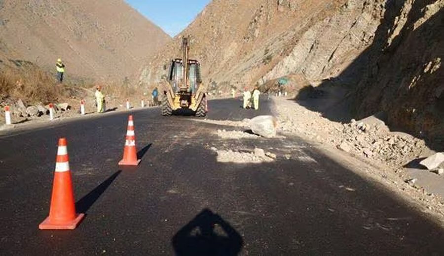 Vulnerabilidad Vial: Deslizamientos en Perú Amenazan Infraestructura Carretera ante Cambio Climático